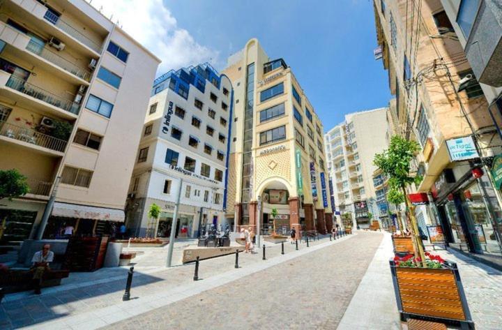 Spacious Steps To The Promenade * Sliema