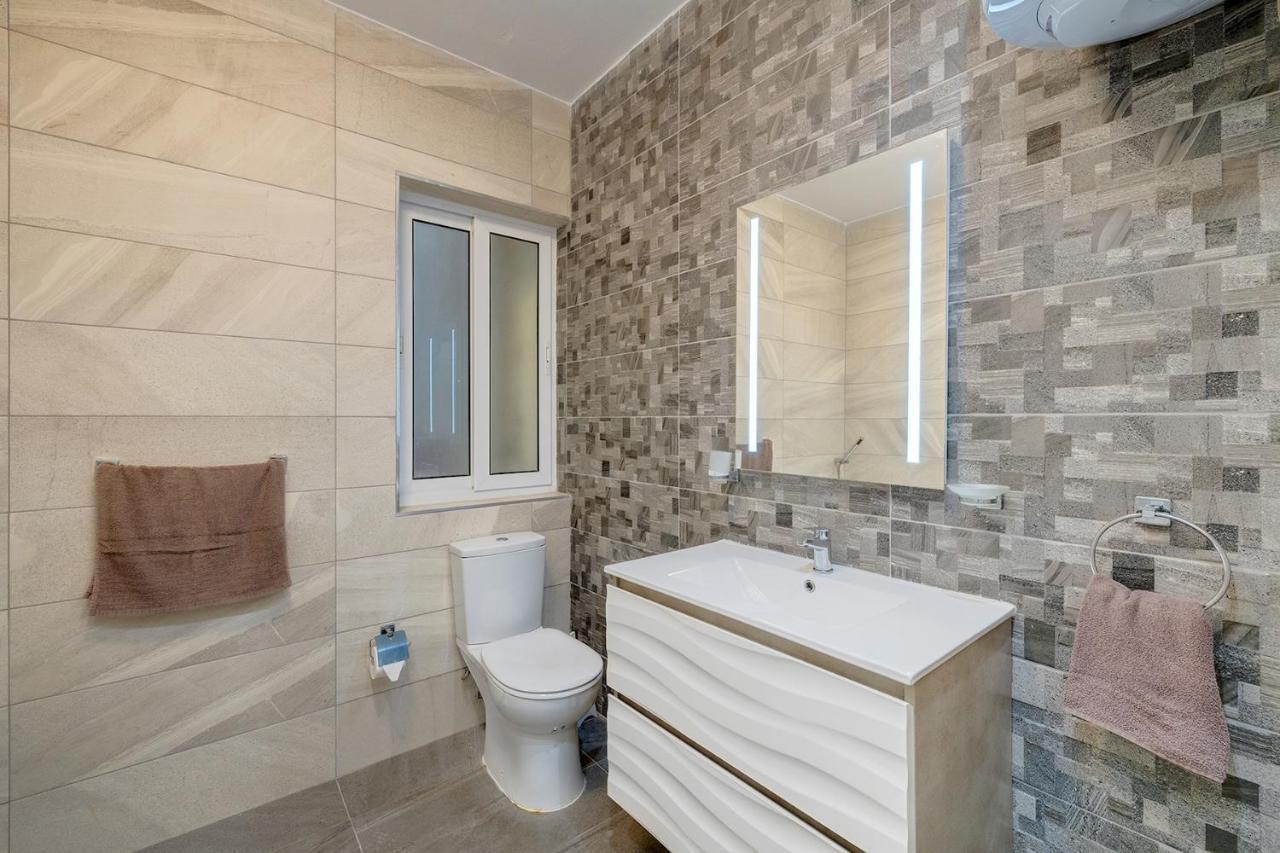 Spacious Steps To The Promenade * Sliema